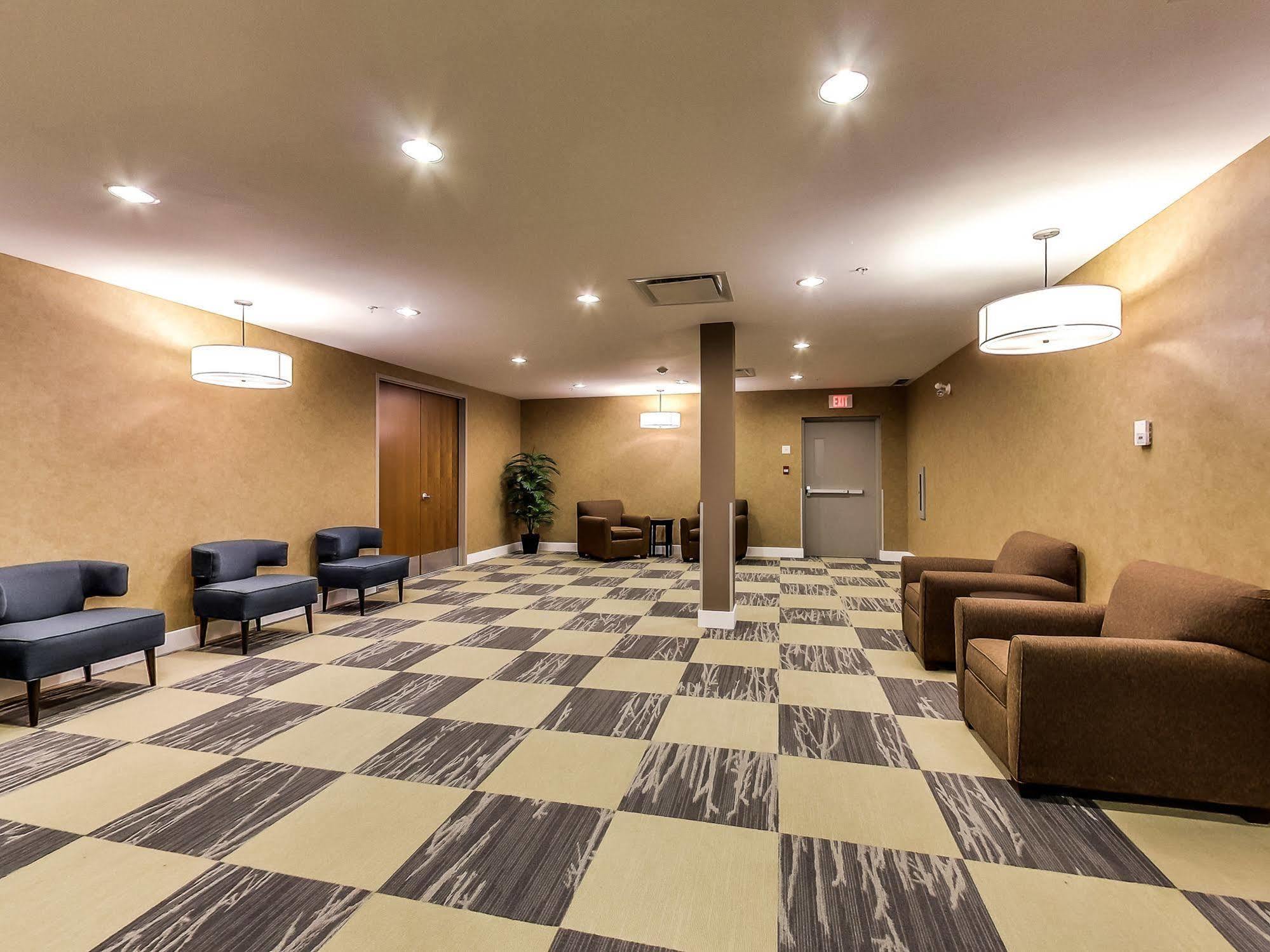 Radisson Hotel Edmonton Airport Leduc Exterior photo